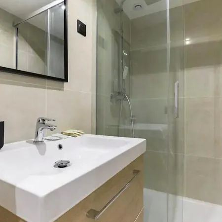 Magnifique Avec Sauna Et Jacuzzi Apartment Paris