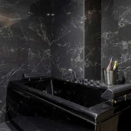 Magnifique Avec Sauna Et Jacuzzi Apartment *